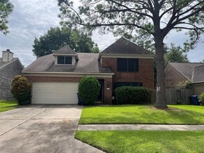 Building Photo - 13918 Fair Park Dr