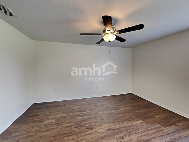 Building Photo - 3611 Welsch Way