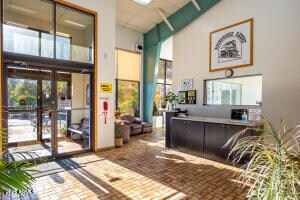 Building Photo - 5829 Buck Springs Rd