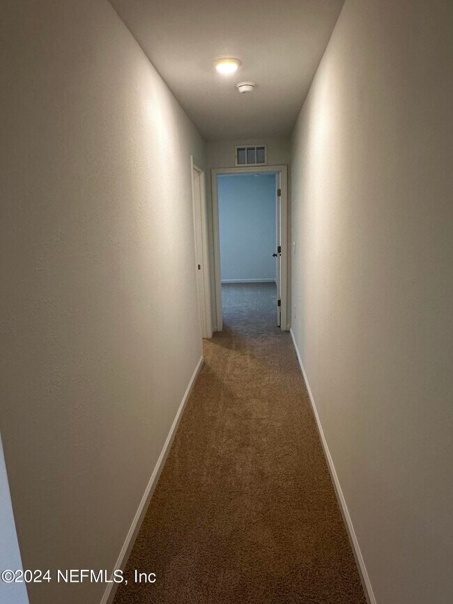 Building Photo - 35 Tidal Bch Ave