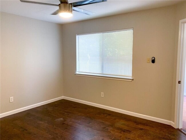 Building Photo - 11803 Lochridge Dr