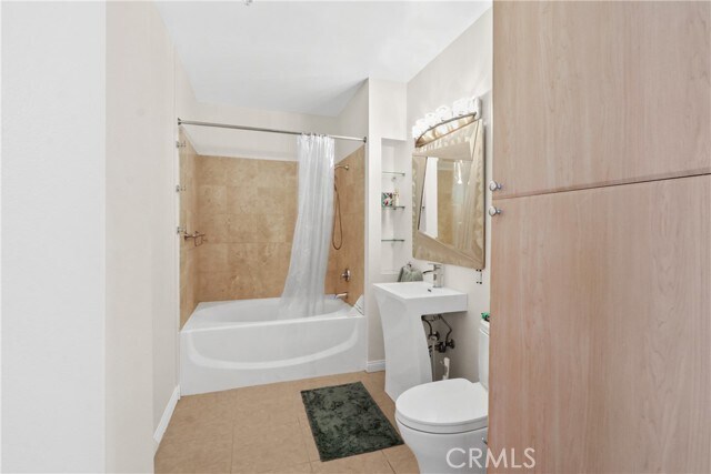 Building Photo - 488 E Ocean Blvd