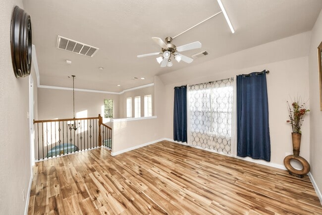 Building Photo - 13719 Hartford Ct