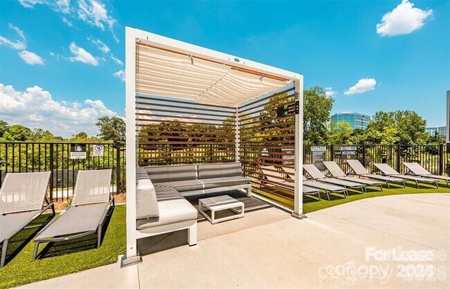 Building Photo - 13230 Ballantyne Corporate Pl