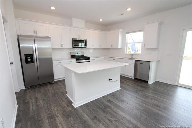 Building Photo - 100 Pantaneiro Wy