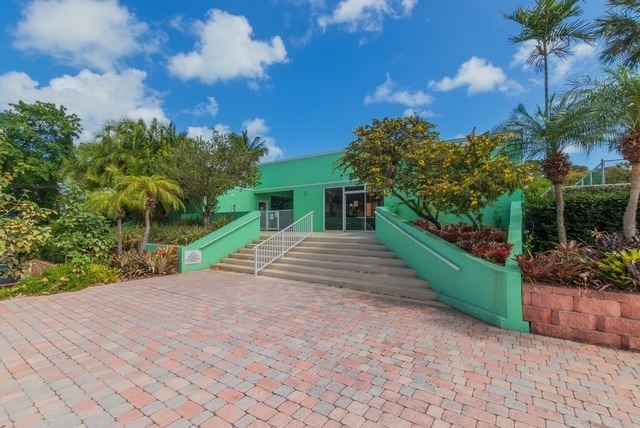 Clubhouse - 98402 Windward Ave