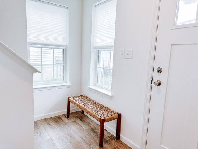 Building Photo - 8173 Haley Ct
