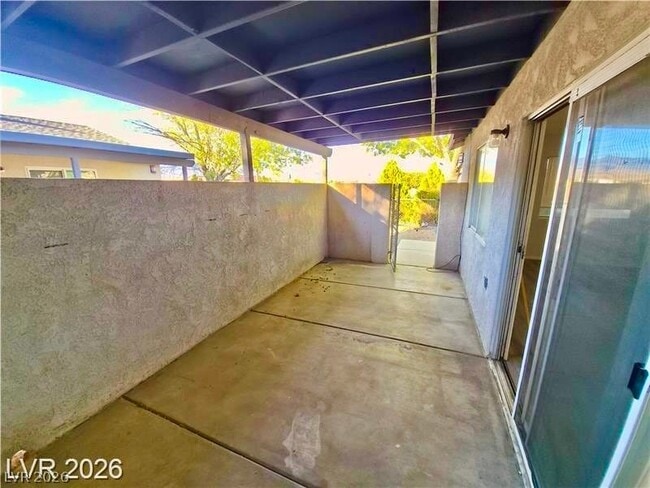 Building Photo - 1080 Red Butte St