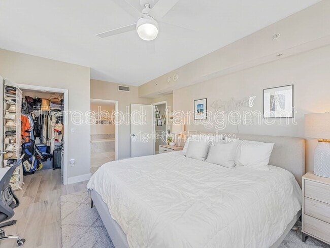 Building Photo - 253 NE 2nd St