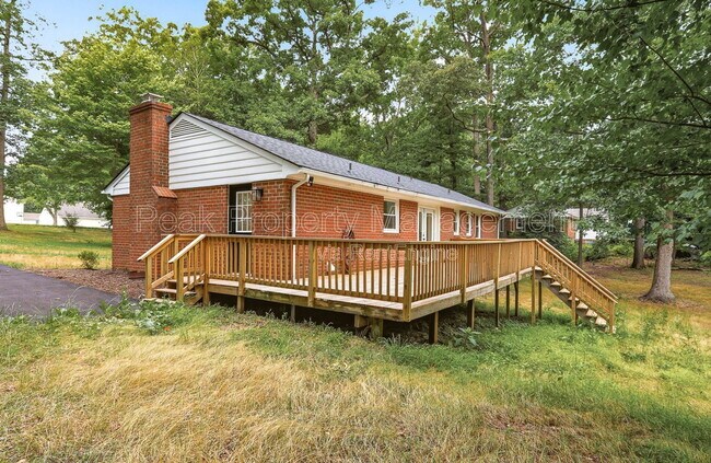 Building Photo - 14613 Happy Hill Rd