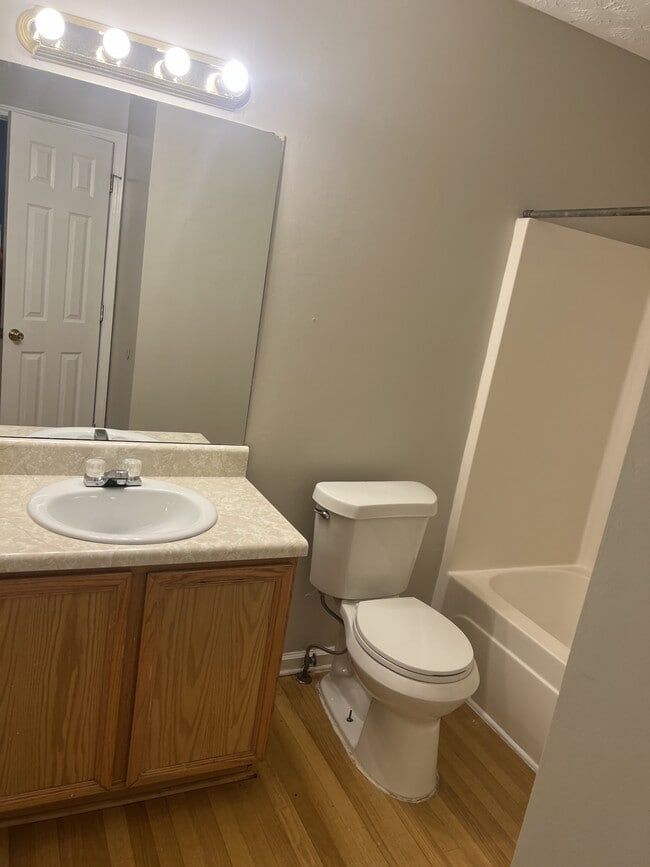 Building Photo - 6527 Wellington Chase Ct