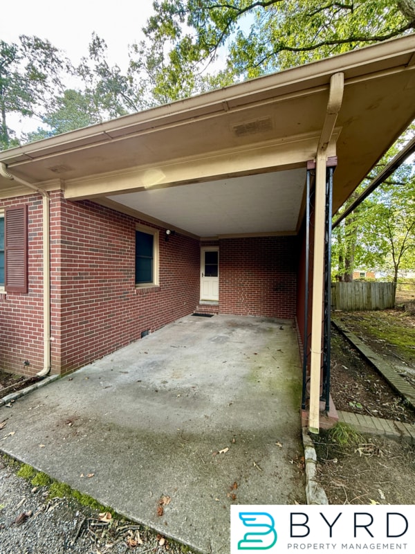 Building Photo - 2144 Skipwith Rd