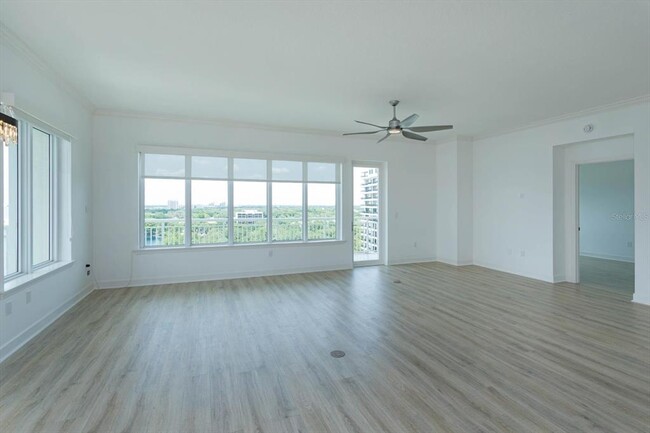 Building Photo - 100 S Eola Dr