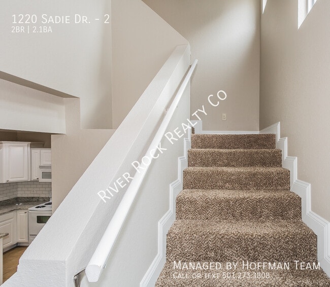 Building Photo - 1220 Sadie Dr