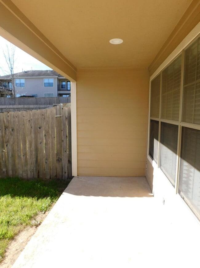 Building Photo - The Ranch at Sam Houston