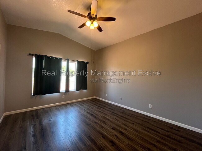 Building Photo - 6246 W Blackhawk Dr