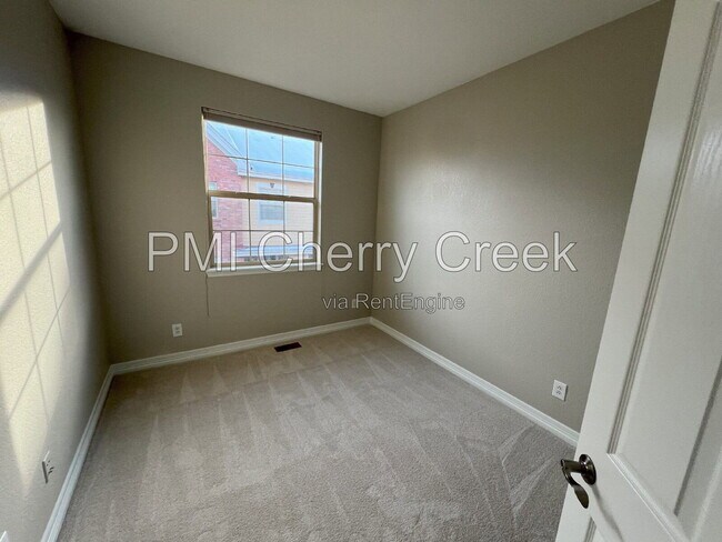Building Photo - 9256 Kornbrust Dr