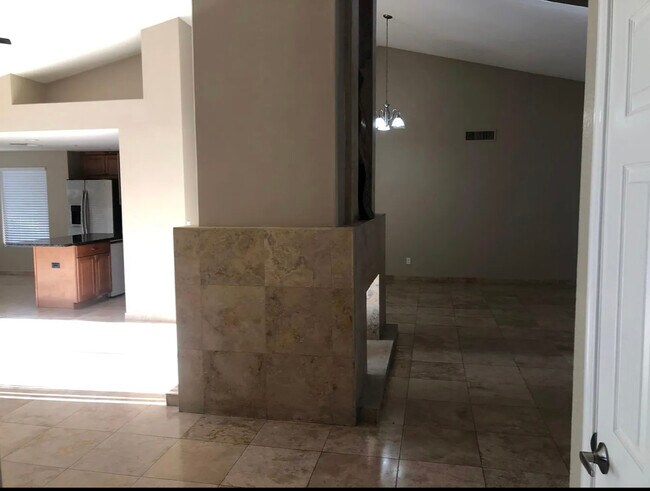 Building Photo - 9196 N 103rd Pl