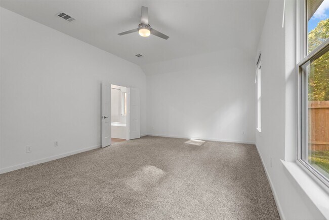 Building Photo - 1069 Dancing Feather St