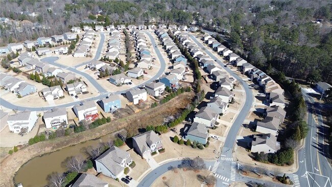 Building Photo - 414 Spring View Dr