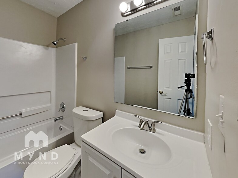 Primary Photo - 5758 Prestonwood Dr