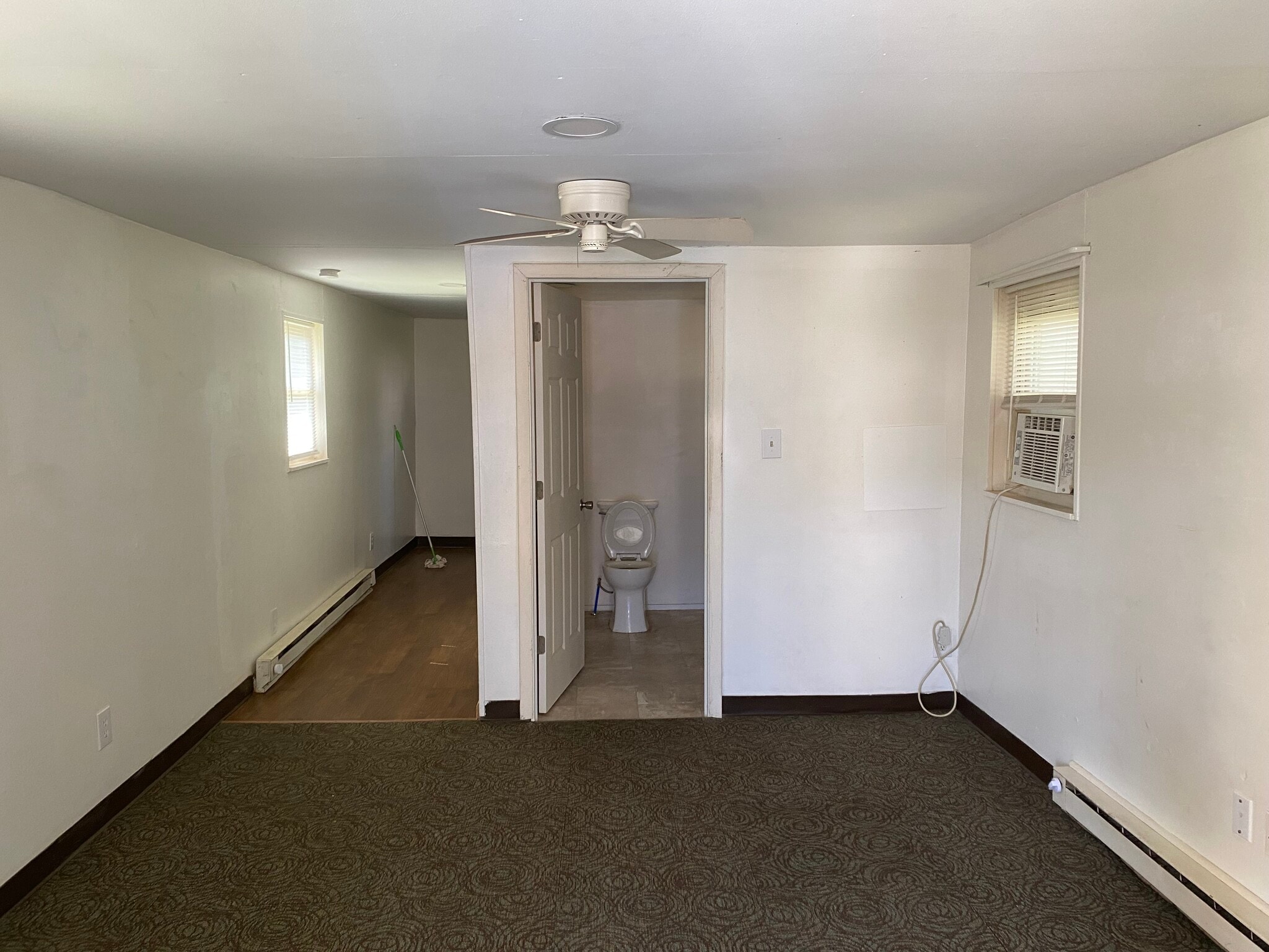 Building Photo - 511 Galveston St