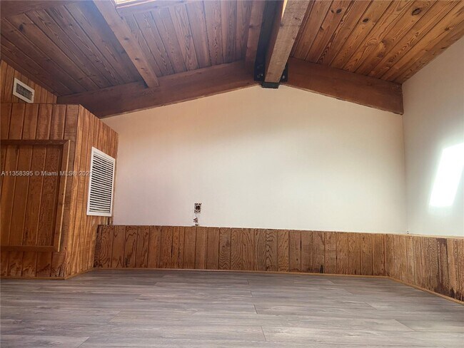 Building Photo - 13505 SW 101st Ln