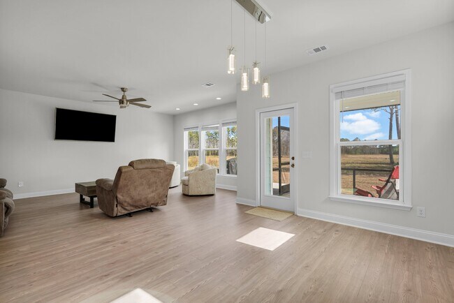 Building Photo - 268 Loblolly Ln
