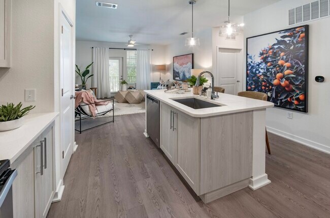 Building Photo - 8080 Essex Point Cir