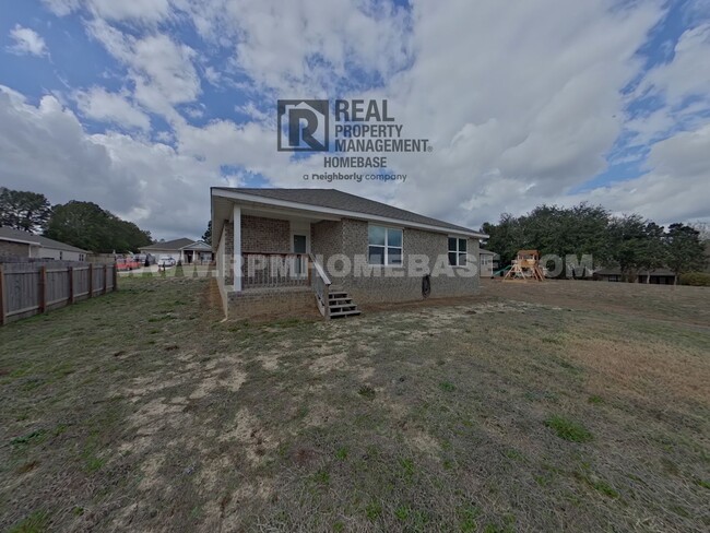 Building Photo - READY FOR MOVE-IN! | SPACIOUS CRESTVIEW HO...