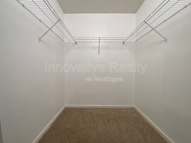 Building Photo - 564 Pinehurst Cove