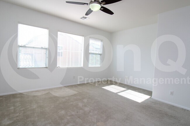 Building Photo - 9134 S Roberts Rd