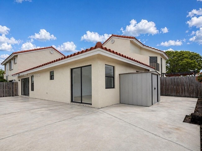 Building Photo - 3204 San Remo Cir