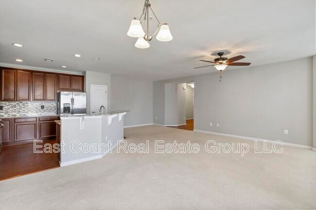 Building Photo - 6501 Walcott Ln