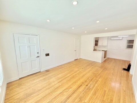 Building Photo - 618 Lincoln Blvd