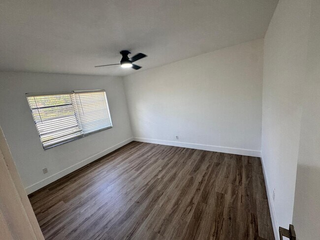 Building Photo - 1101 S Seacrest Blvd