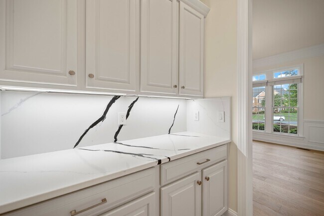 Building Photo - 27556 Paddock Trail Pl