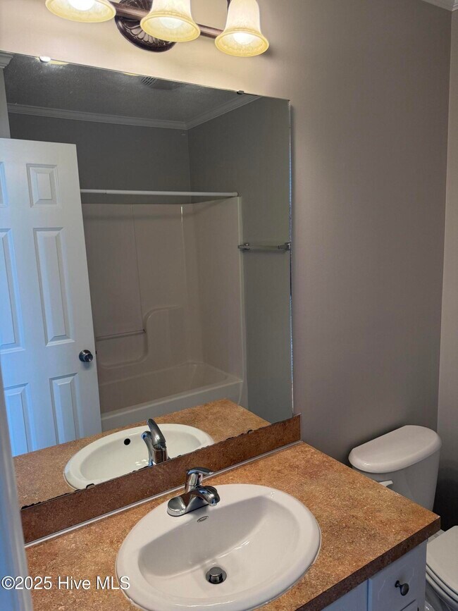 Building Photo - 1222 Cross Creek Cir