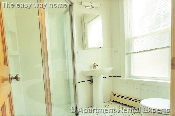 Building Photo - 339 Beacon St