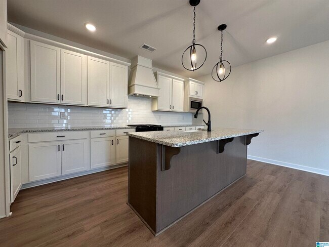 Building Photo - 1008 Unali Ln