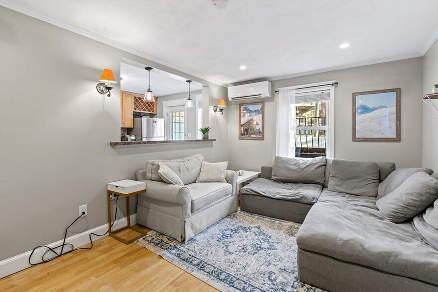 Building Photo - 26 Boston St