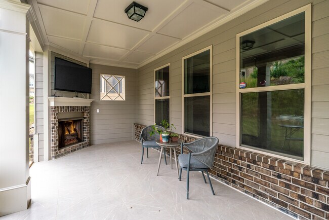 Building Photo - 3353 Ivy Farm Ct