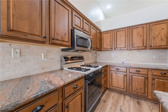 Building Photo - 8250 Fox Tail Way