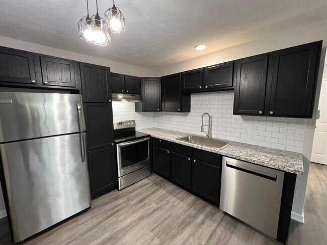 Building Photo - 5684 Windy Knoll Dr