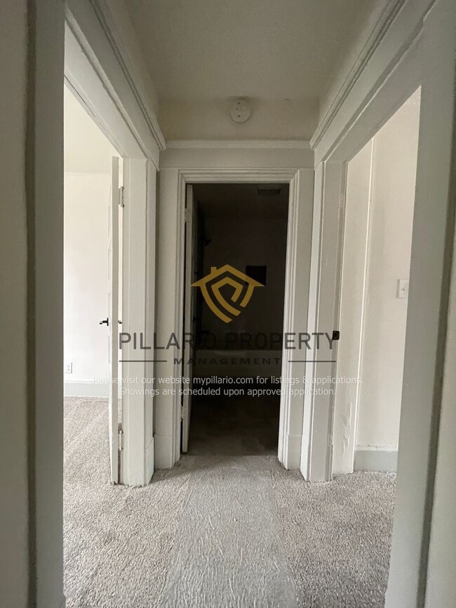 Building Photo - Renovated 3 Bedroom Home in Tuxedo Park, Available NOW!