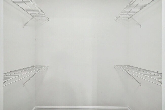 Building Photo - 2569 Richmar Dr
