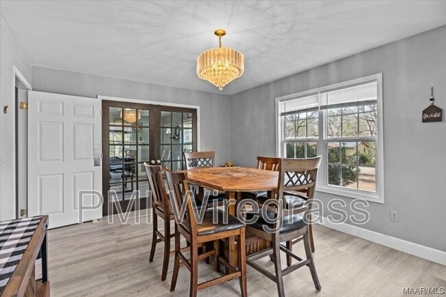 Building Photo - 209 E Mcgowan St