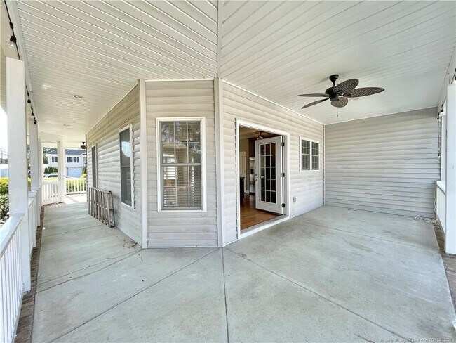 Building Photo - 108 Canyon Ct