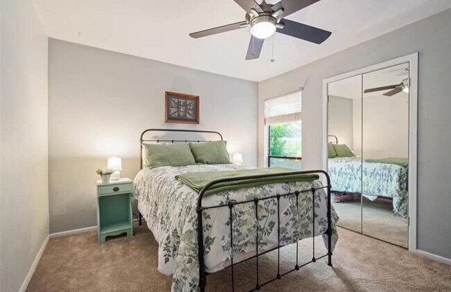 Building Photo - 2304 Wood Cliff Ct