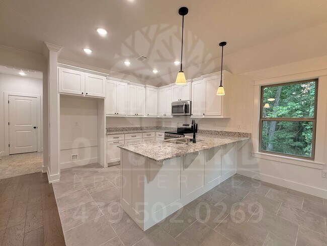 Building Photo - 12 Kinross Dr
